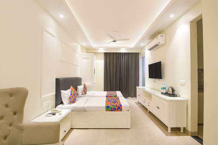 Room 18 of 37
