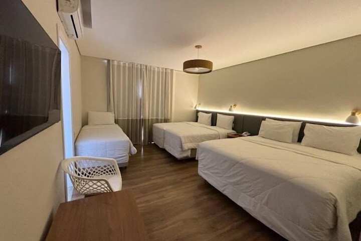 Room 17 of 43