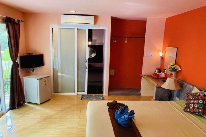 Room 83 of 169