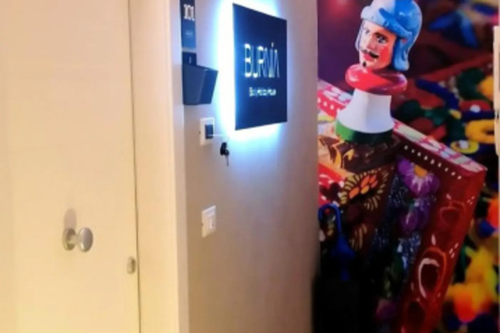 Room 12 of 15