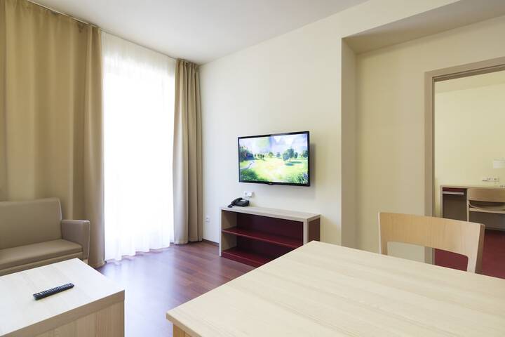 Room 19 of 116
