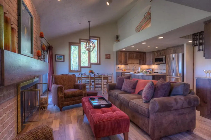 Photo of Bear Claw 404