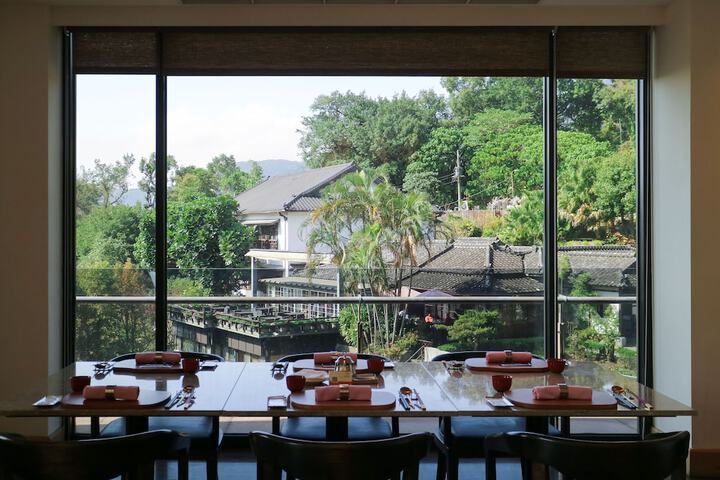 Dining 69 of 82