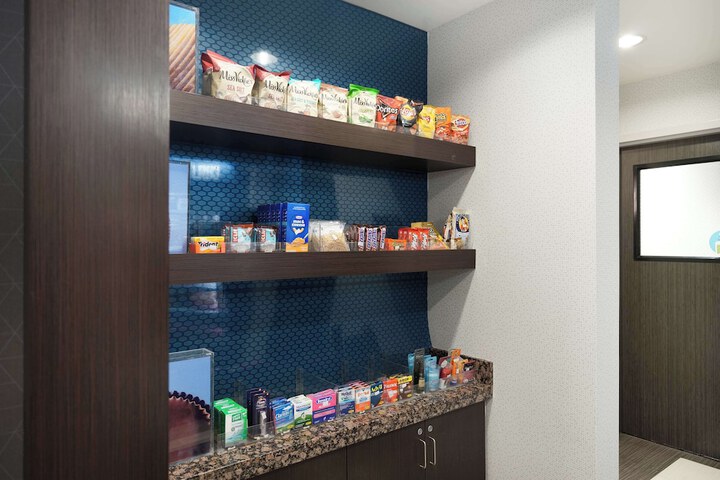 Snack bar