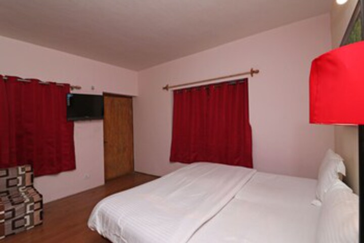 Room 14 of 25