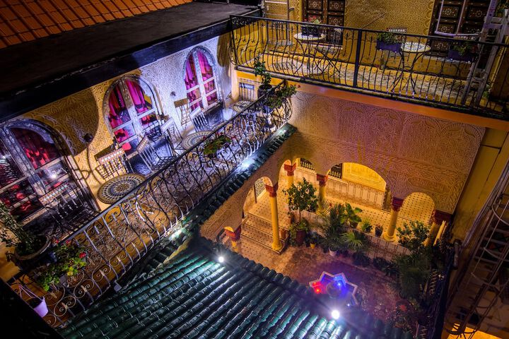 Hotel Exterior 65 of 74