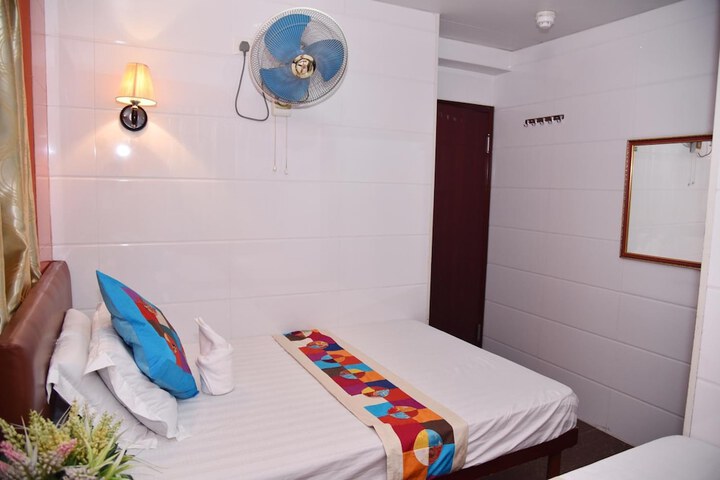 Room 36 of 60