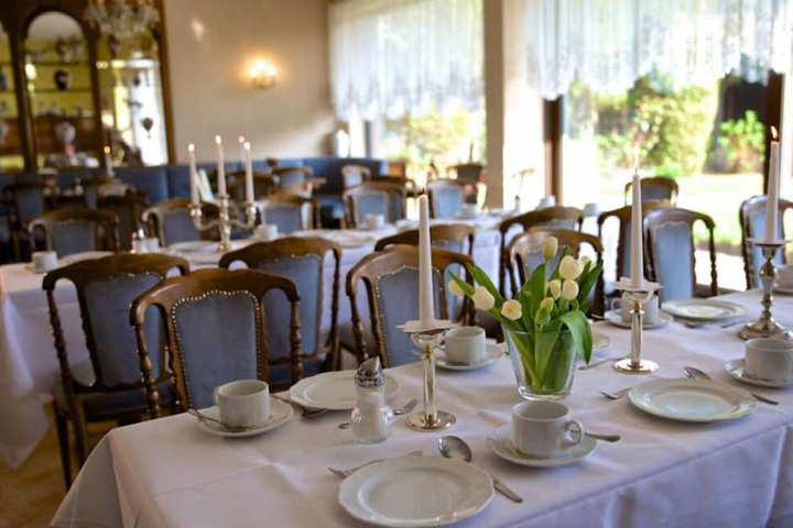 Breakfast/Coffee Service 18 of 23