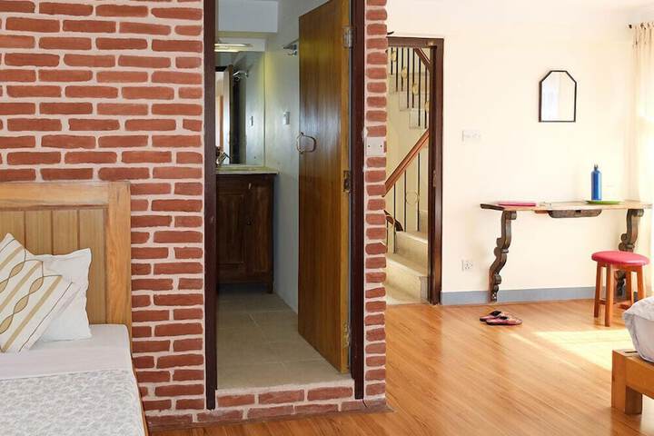 Room 13 of 64