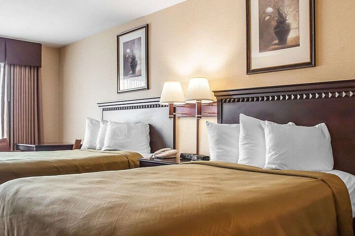 2 Double Beds Accessible (8 of 11)