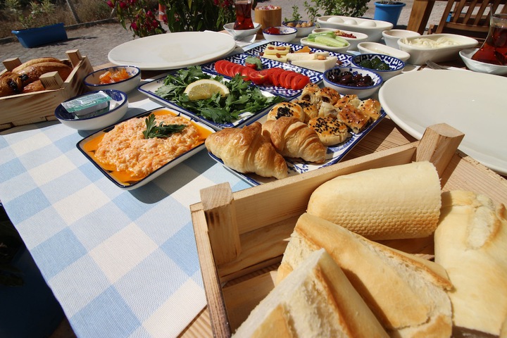 Breakfast/Coffee Service 48 of 61