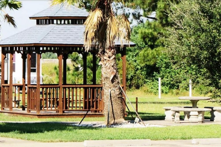 Property Grounds 22 of 25