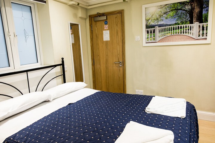 Room 46 of 121