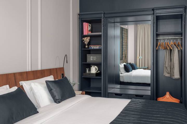 Room 29 of 200