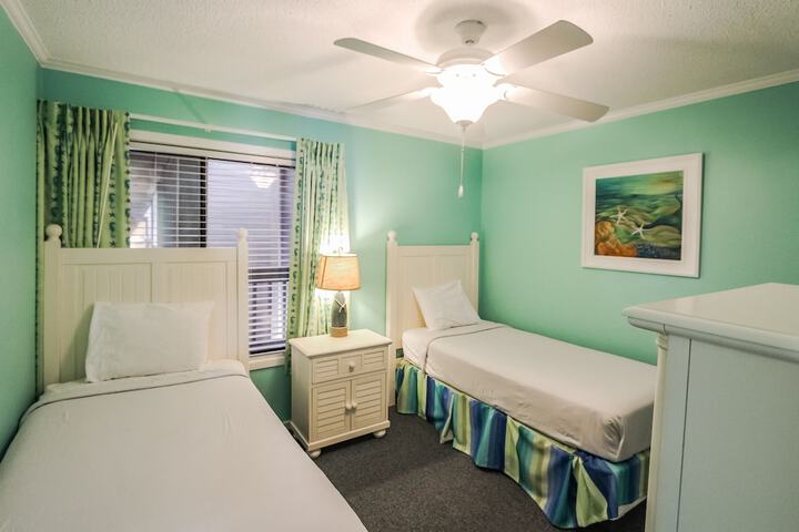 Room 5 of 44