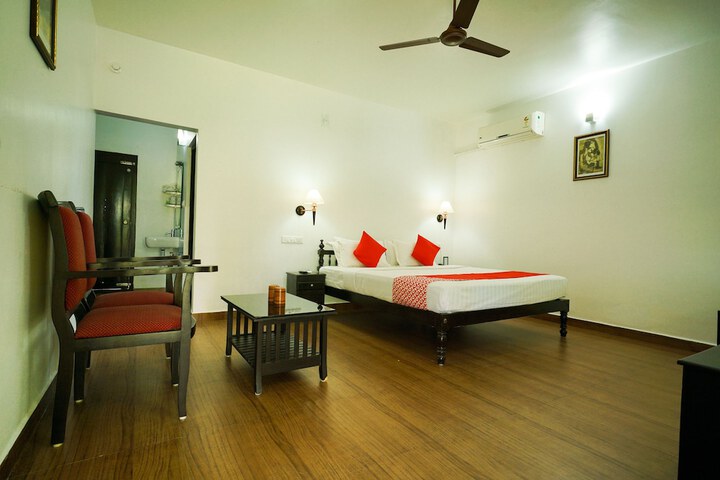Room 7 of 40
