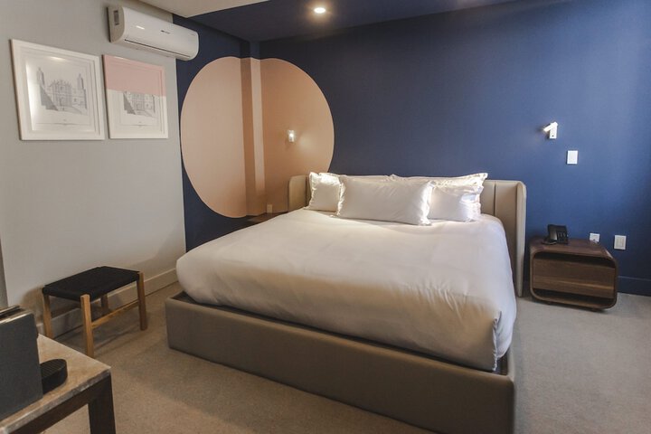 Room 5 of 42