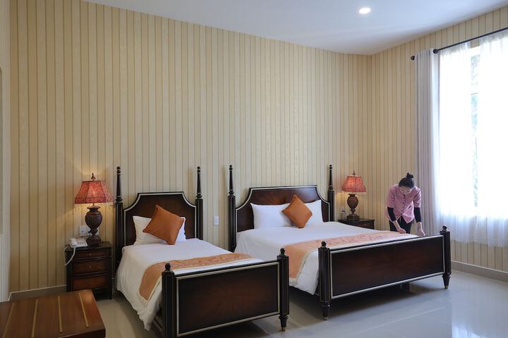 Room 17 of 160