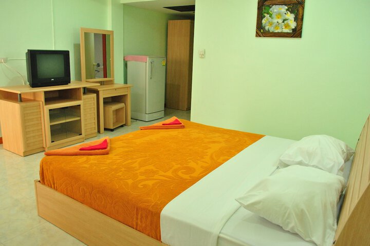 Room 8 of 39