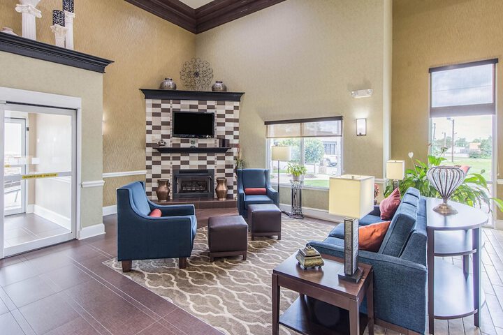 Guest Lobby