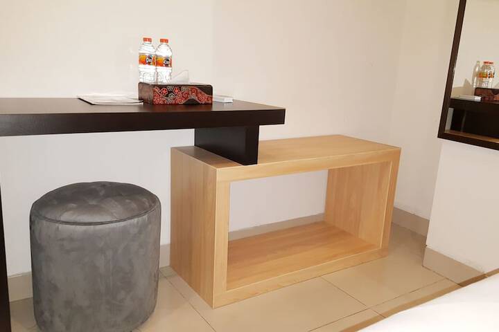 Room 35 of 53