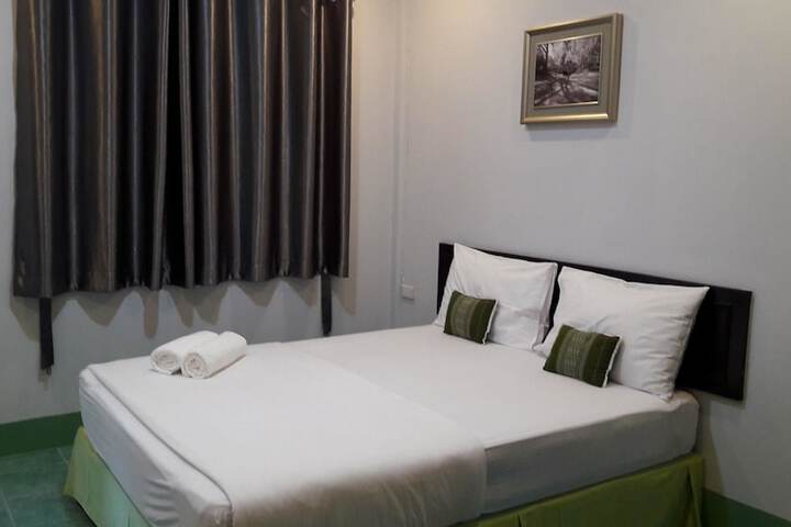 Room 4 of 19
