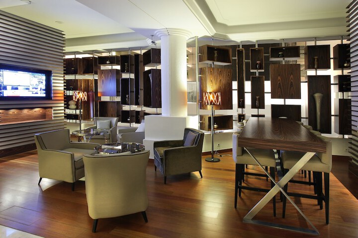 Hotel Lobby