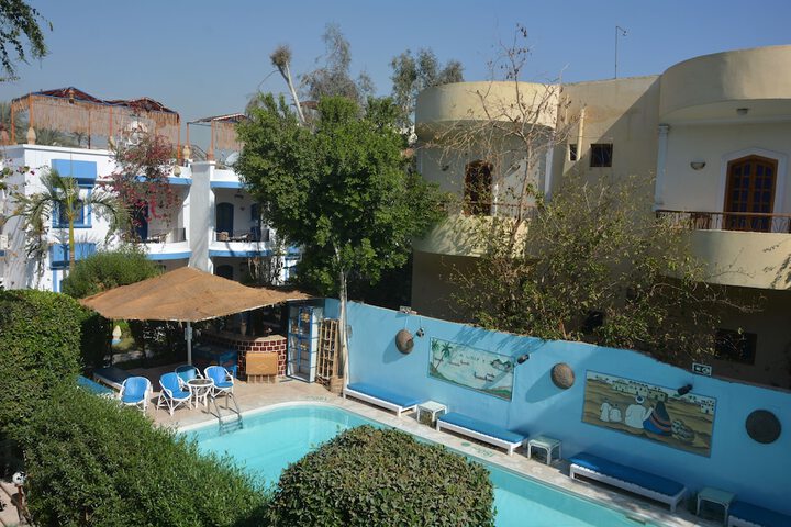 Pool 33 of 56