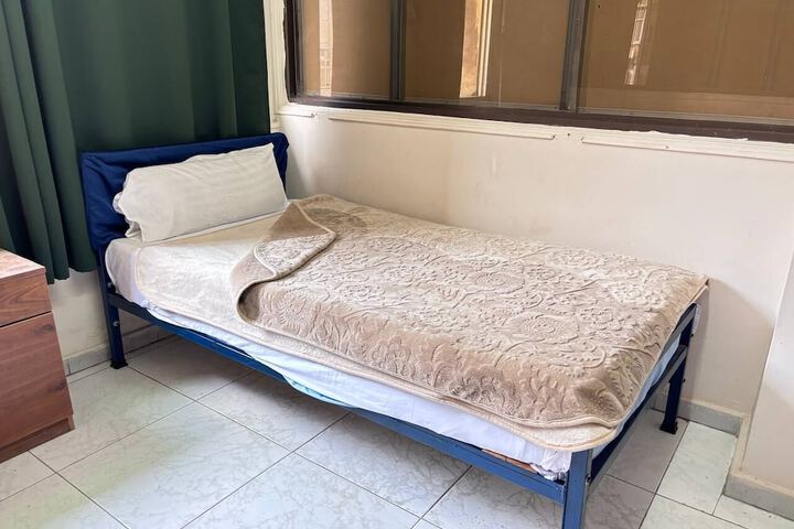 Room 6 of 11