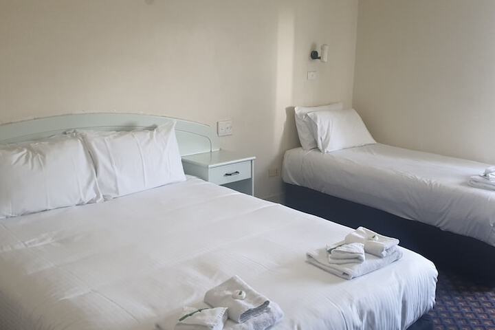 Room 7 of 36