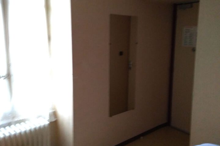 Room 3 of 31