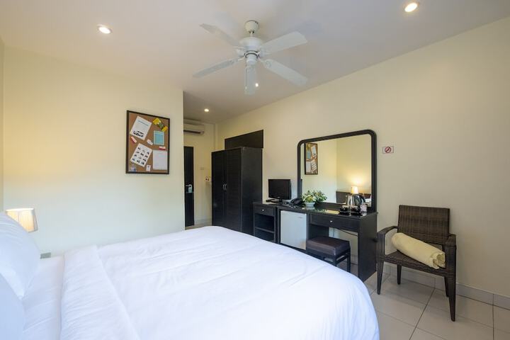 Room 6 of 46