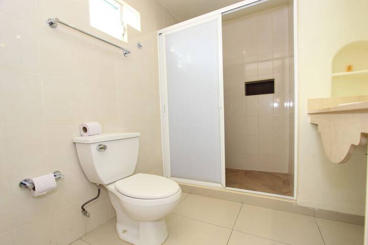 Room 13 of 27