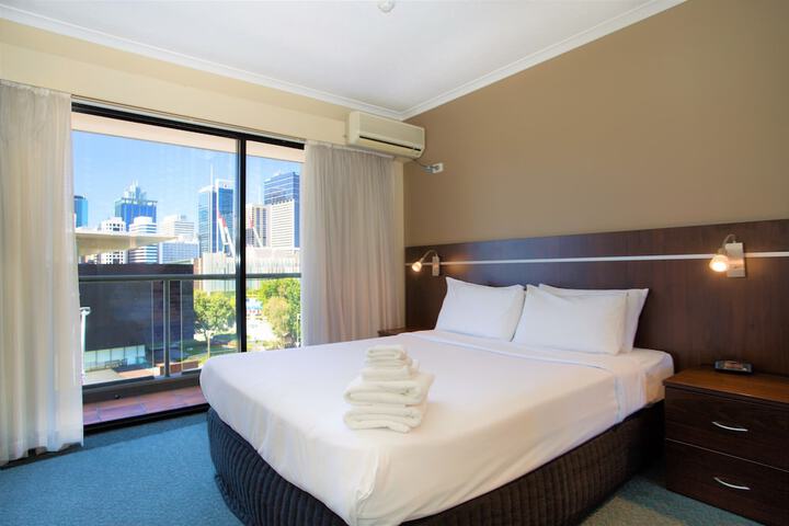 Room 8 of 30