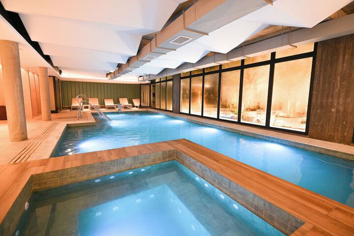 Pool 54 of 107
