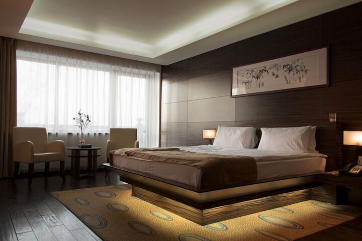 Room 8 of 39