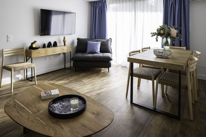 Room 30 of 77