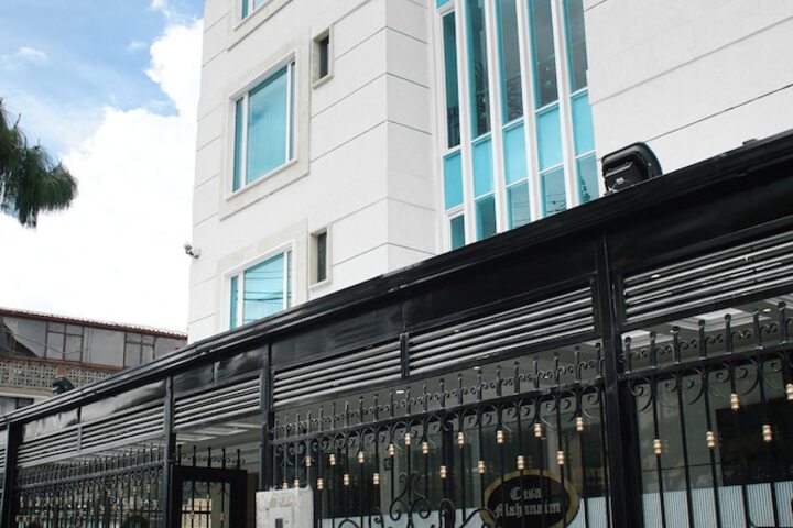 Exterior of Hotel Casa Mahanaim