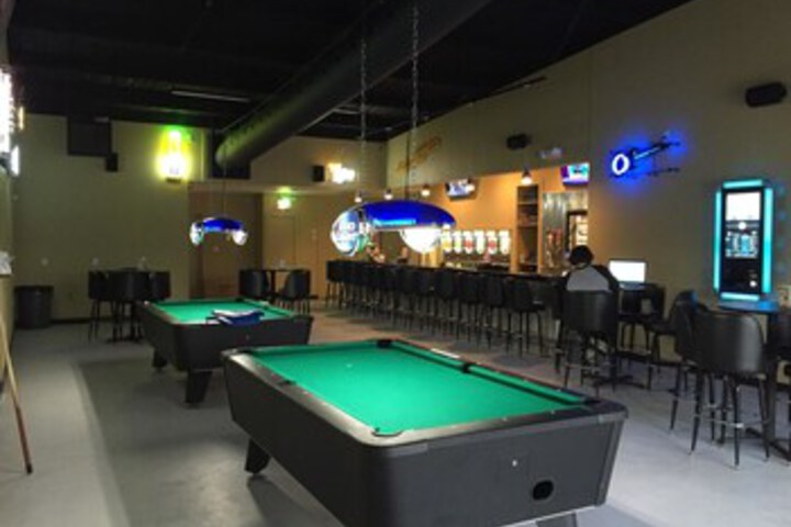 Lounge 100 of 102