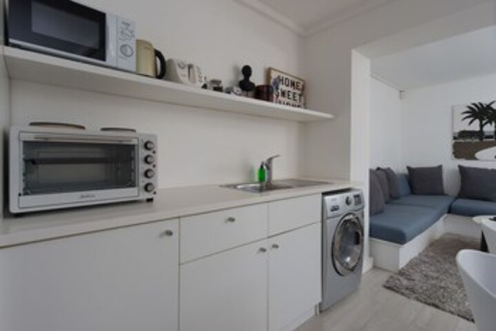 Room 9 of 14