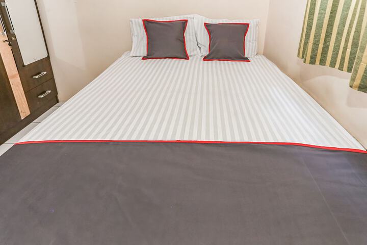 Room 15 of 27