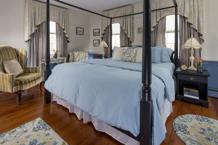 Room 5 of 27