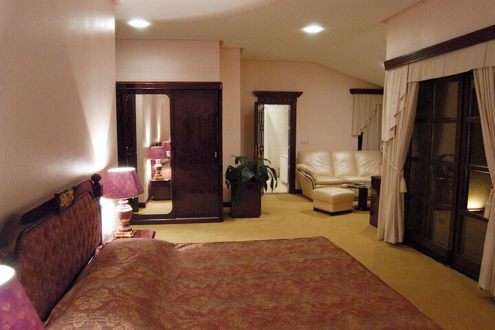 Room 19 of 54