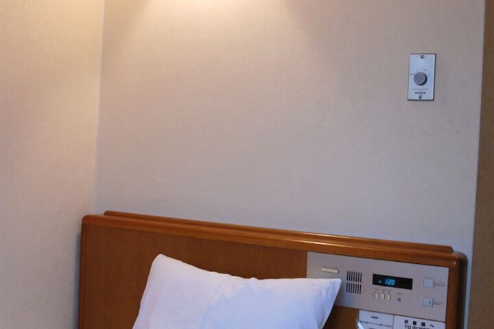 Room 6 of 45