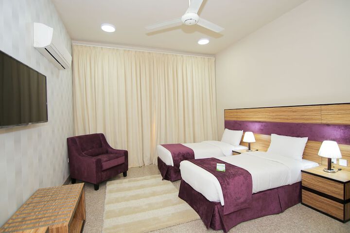 Room 6 of 49