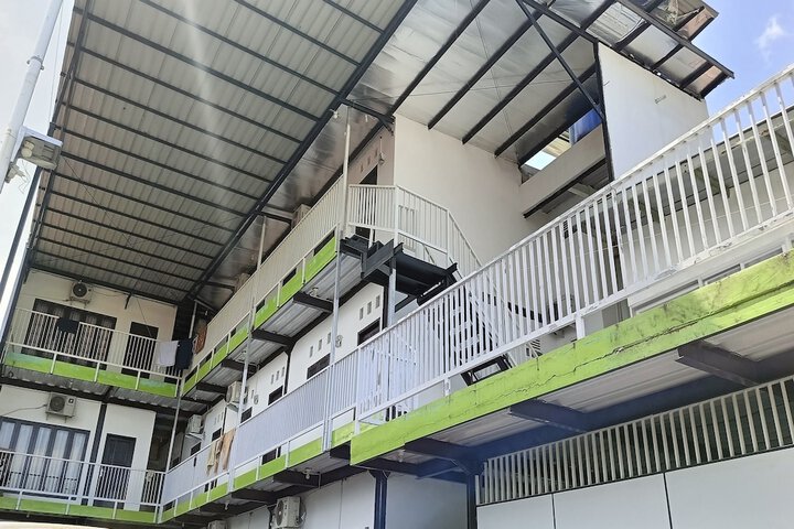 Hotel O Sunrise Garage Home