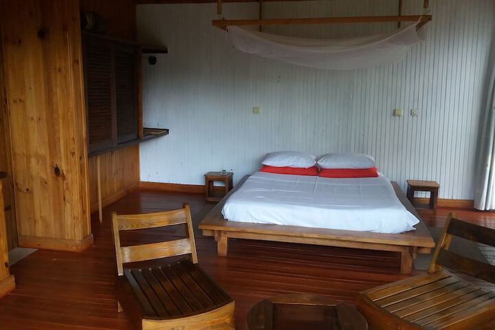 Room 5 of 26