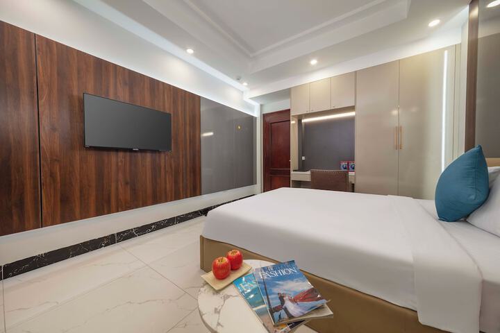 Room 46 of 99