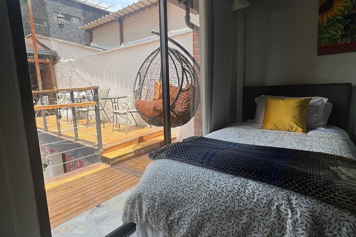 Room 11 of 27