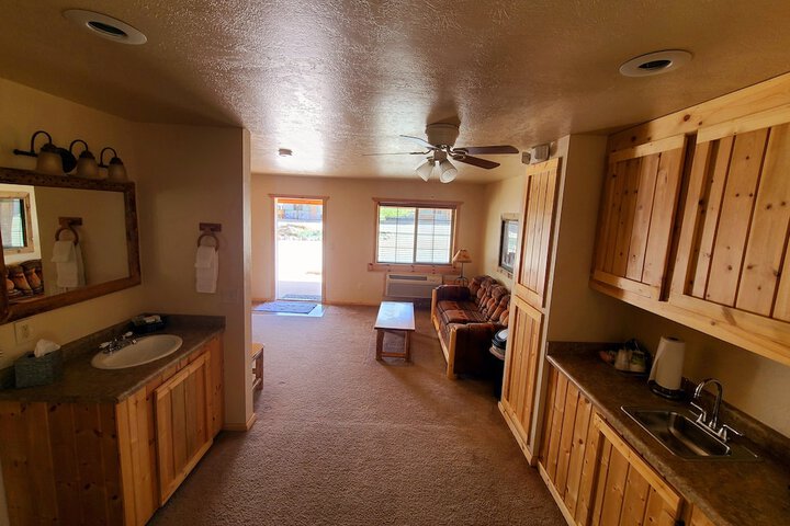 Room 14 of 38